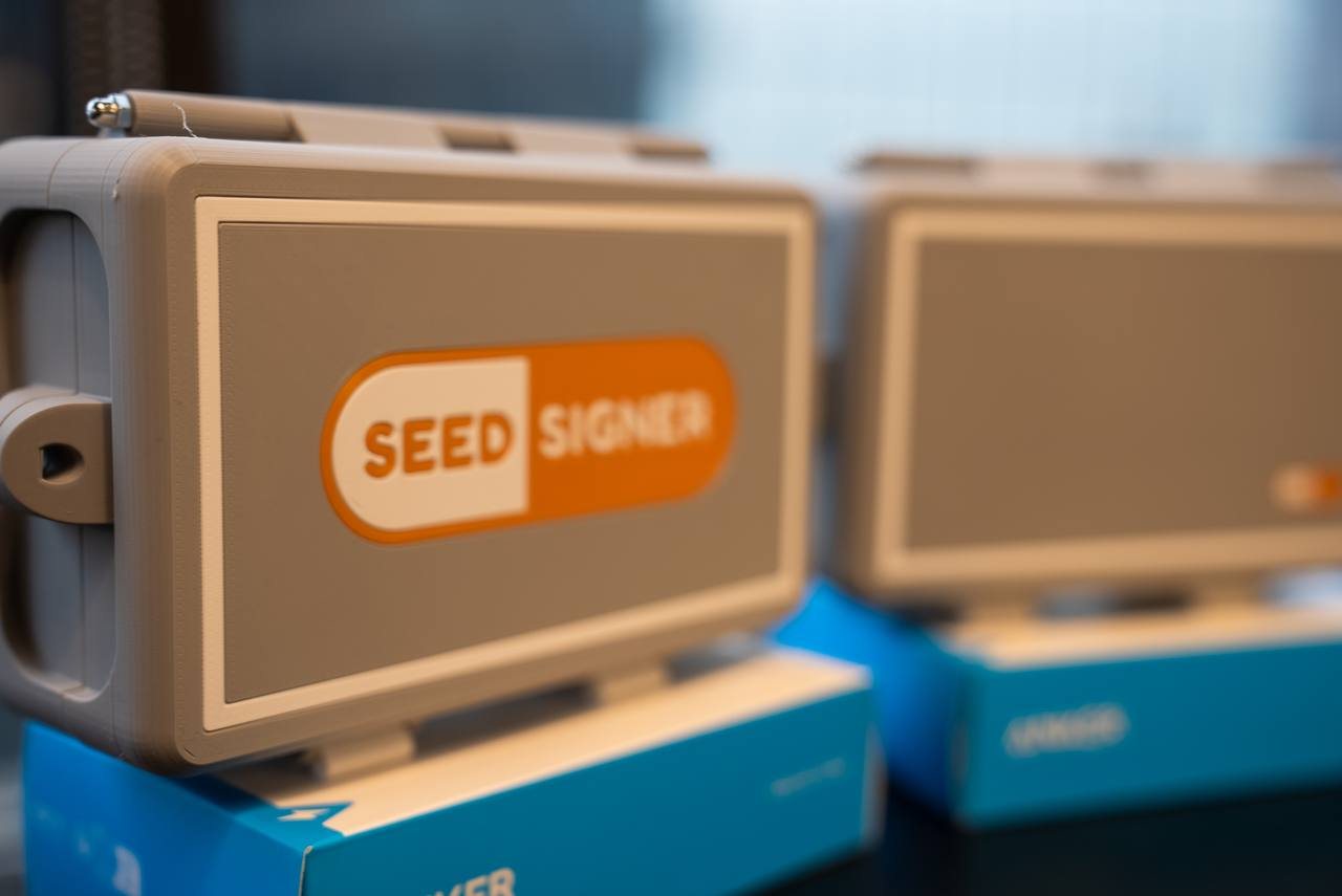 Columbus Bitcoin Meetup gallery photo 35