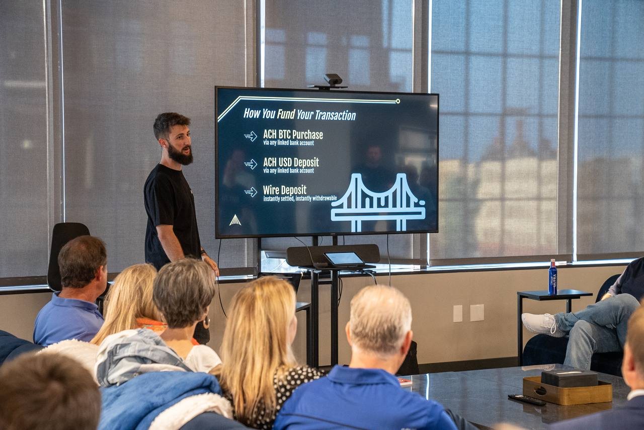 Columbus Bitcoin Meetup gallery photo 41