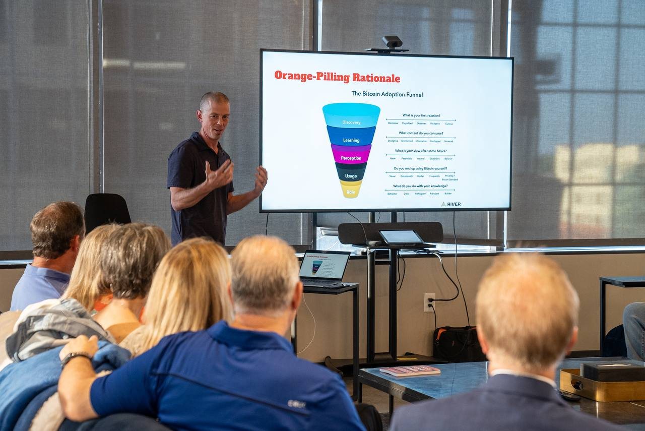 Columbus Bitcoin Meetup gallery photo 42